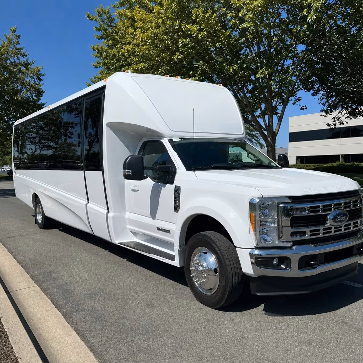 15 passenger minibus