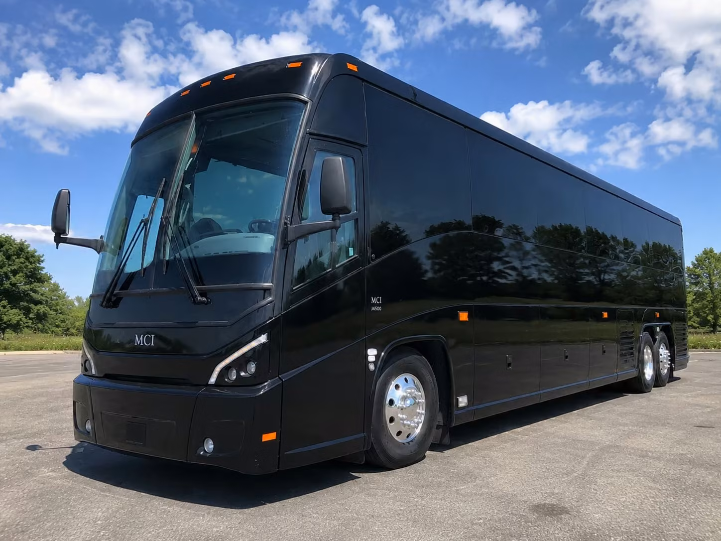 shuttle bus rentals for chino area school trips to the ontario museum of history and art